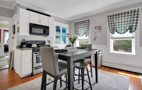 33 Durrell St, Methuen MA  01844-4210 exterior