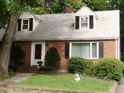 16 Dwhinda Rd, Newton, MA 02468-1845