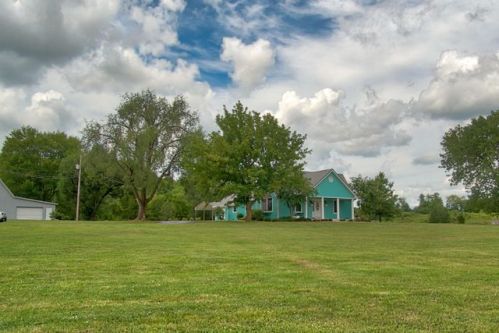 67 Ardmore Hwy, Fayetteville TN  37334-3752 exterior