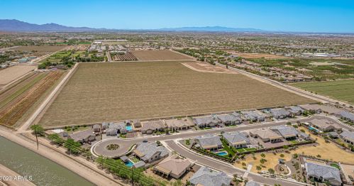 8607 16 Dr, Phoenix AZ 85007-4402 exterior