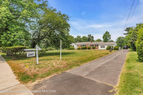 267 Rumson Rd, Little Silver NJ 07739-1657 exterior