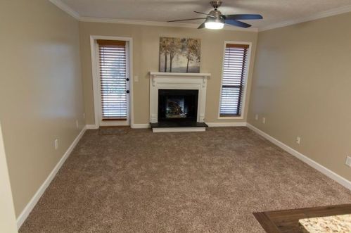 907 Dunbar Dr, Atlanta, GA 30338-6500