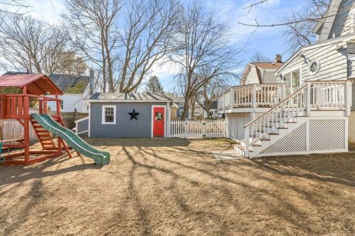 34 Winthrop St, Milton MA 02186-1546 exterior