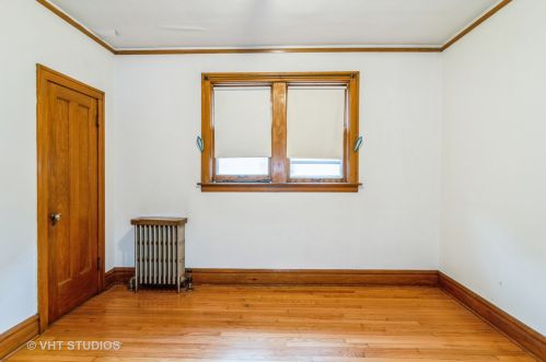 2224 Oak Park Ave, Forest View IL 60402-2219 exterior