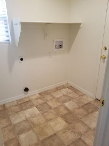 2009 Carol Ann Way, Phoenix AZ  85023-4360 exterior