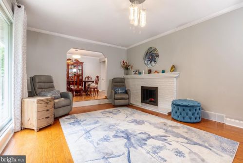 237 Elm Ave, West Deptford NJ 08051-1506 exterior