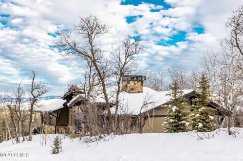 2424 Iron Mtn Dr, Park City UT 84060-6559 exterior