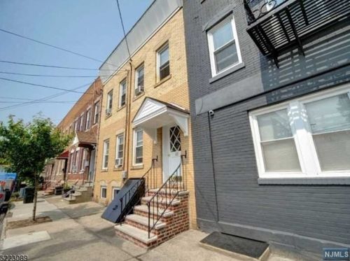 23 Belmont Ave, Belleville, NJ 07109-1013