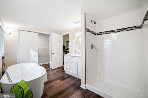 21 Williams Ave, West Deptford NJ  08096-5596 exterior