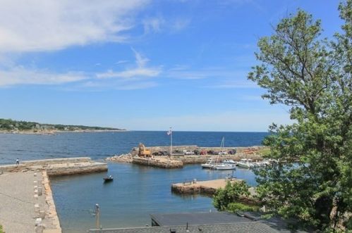 1 Main St, Rockport MA 01966-1513 exterior