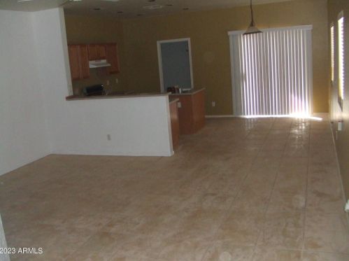 9111 Cambridge Ave, Phoenix AZ  85037-4254 exterior