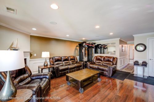 141 Kyle Dr, Tinton Falls NJ 07712-7536 exterior