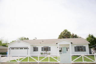 3828 42nd Pl, Phoenix AZ  85018-5314 exterior