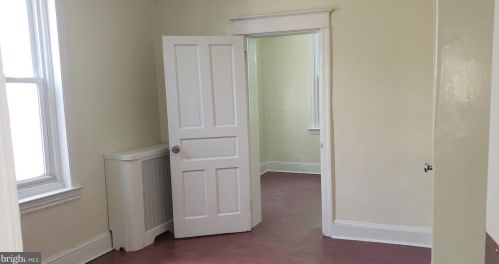 3833 6th St, Philadelphia PA  19140-3326 exterior