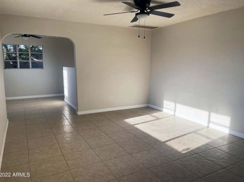 8845 29th Ave, Phoenix, AZ 85051-3914