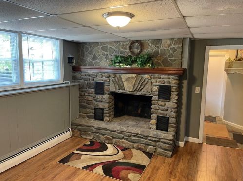 19 Brookfield Rd, North Brookfield MA  01535-1315 exterior