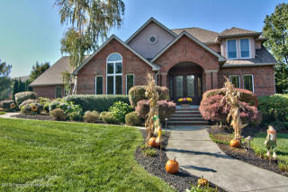 206 Salinger Close, Scranton PA  18507-1912 exterior