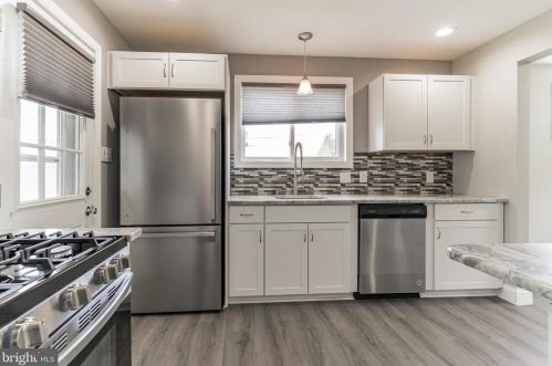 1493 Delsea Dr, West Deptford NJ 08093-1159 exterior