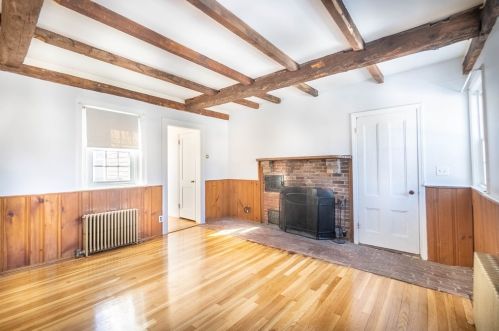 3 Hillsboro St, Quincy MA 02169-8913 exterior