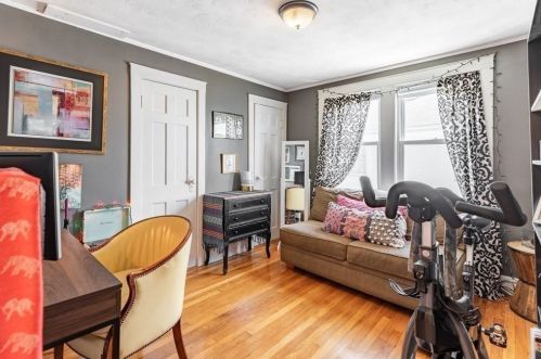 58 Lawn Ave, Quincy MA 02169-7337 exterior