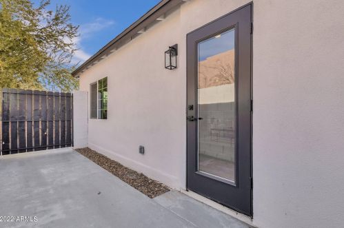 2538 9th St, Phoenix AZ  85006-1070 exterior