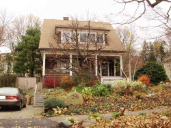 26 Lewis St, Newton, MA 02458-1825