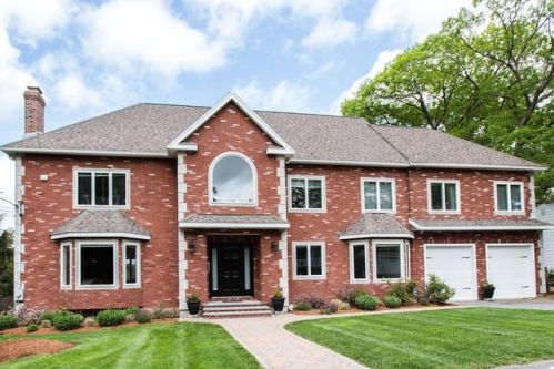 153 Pine Grove St, Needham, MA 02494-1769