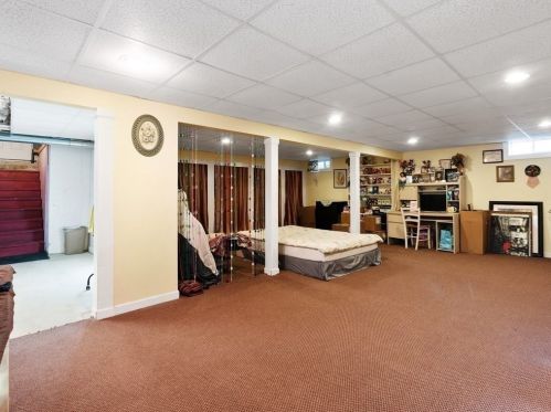 305 Detroit St, Fall River MA 02721-4904 exterior