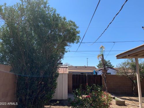 1023 El Camino Dr, Phoenix AZ  85020-3727 exterior