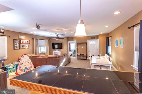 1366 Georgia Ave, West Deptford NJ 08093-1924 exterior