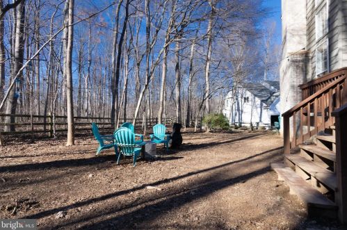 5484 Wooded Way, Columbia MD  21044-5722 exterior