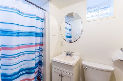 27 Fairfield St, Dedham MA 02026-1405 exterior