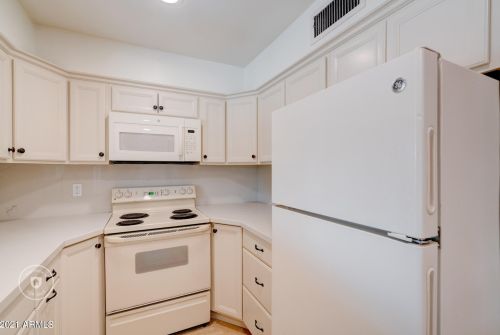 6243 Camelback Rd, Phoenix AZ 85033-1534 exterior