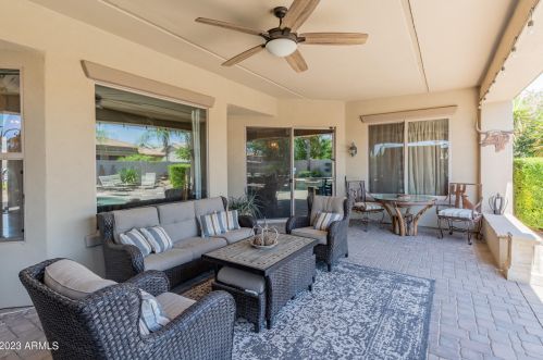 26205 56 Dr, Phoenix AZ 85031-1831 exterior