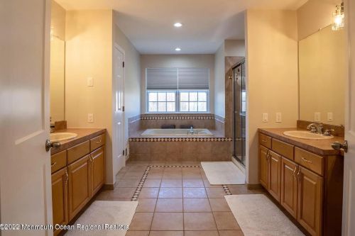 23 Chiswick Ct, Jackson Twp NJ  08527-1257 exterior