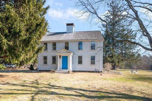 691 River St, Hingham MA 02061-2214 exterior