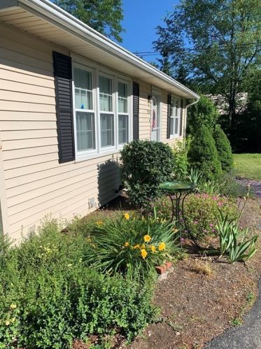 253 Main St, Holden, MA 01520-1718