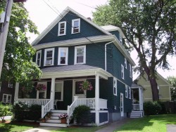 29 Washburn St, Newton, MA 02458-1303