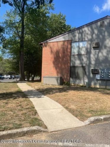 11 Medford Ct, Tinton Falls NJ 07701-5446 exterior