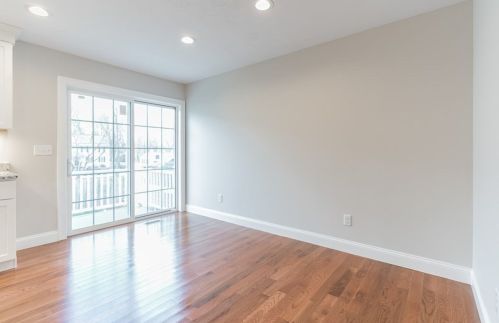 40 Lawrence Ave, East Bridgewater MA 02324-1613 exterior