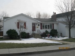 116 Farwell St, Newton, MA 02460-1067