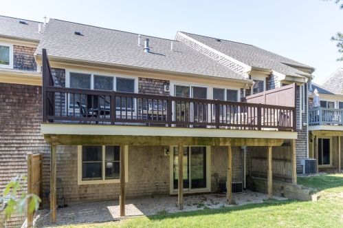 30 Holbeck Cor, Plymouth MA 02360-8241 exterior