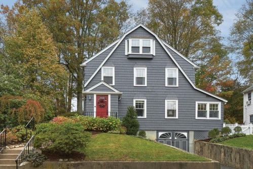 31 Whittemore Rd, Newton, MA 02458-2105