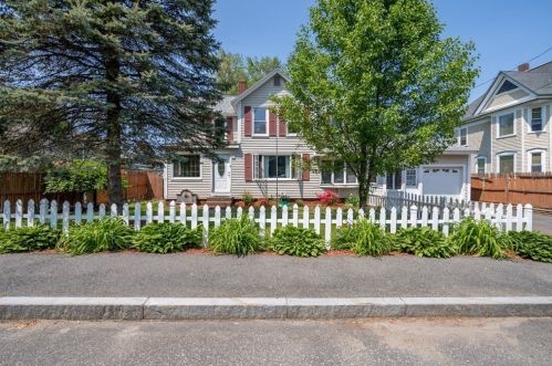 4 Park Ave, Monson, MA 01057-1409