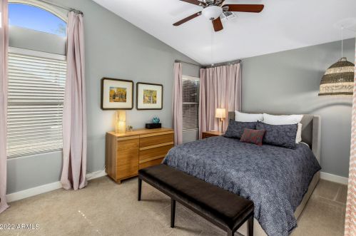 4613 Charleston Ave, Phoenix AZ 85032-9548 exterior