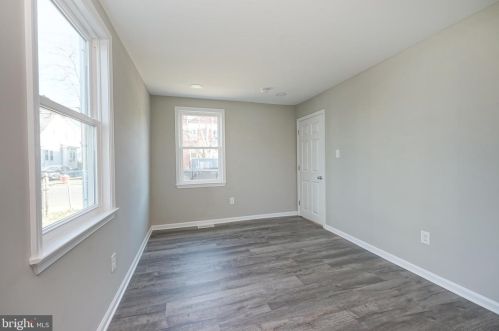 326 Billingsport Rd, West Deptford NJ 08066-2238 exterior