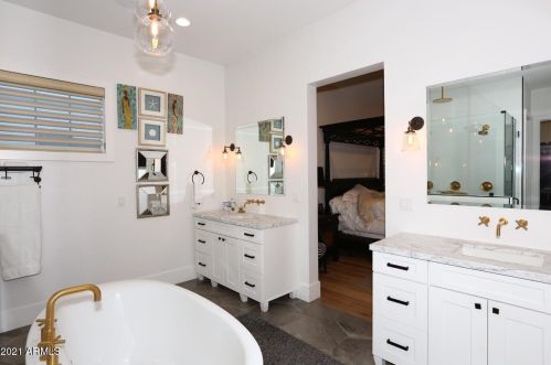 4535 39 St, Phoenix AZ 85008-3018 exterior