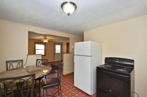 98 Kenberma Rd, Worcester MA 01604-5308 exterior