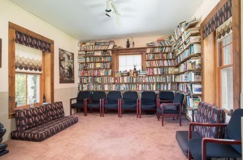 2080 Undermountain Rd, Sheffield MA 01257-9639 exterior