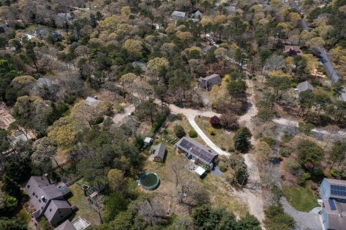 120 Viola Rd, Eastham MA  02642-1792 exterior